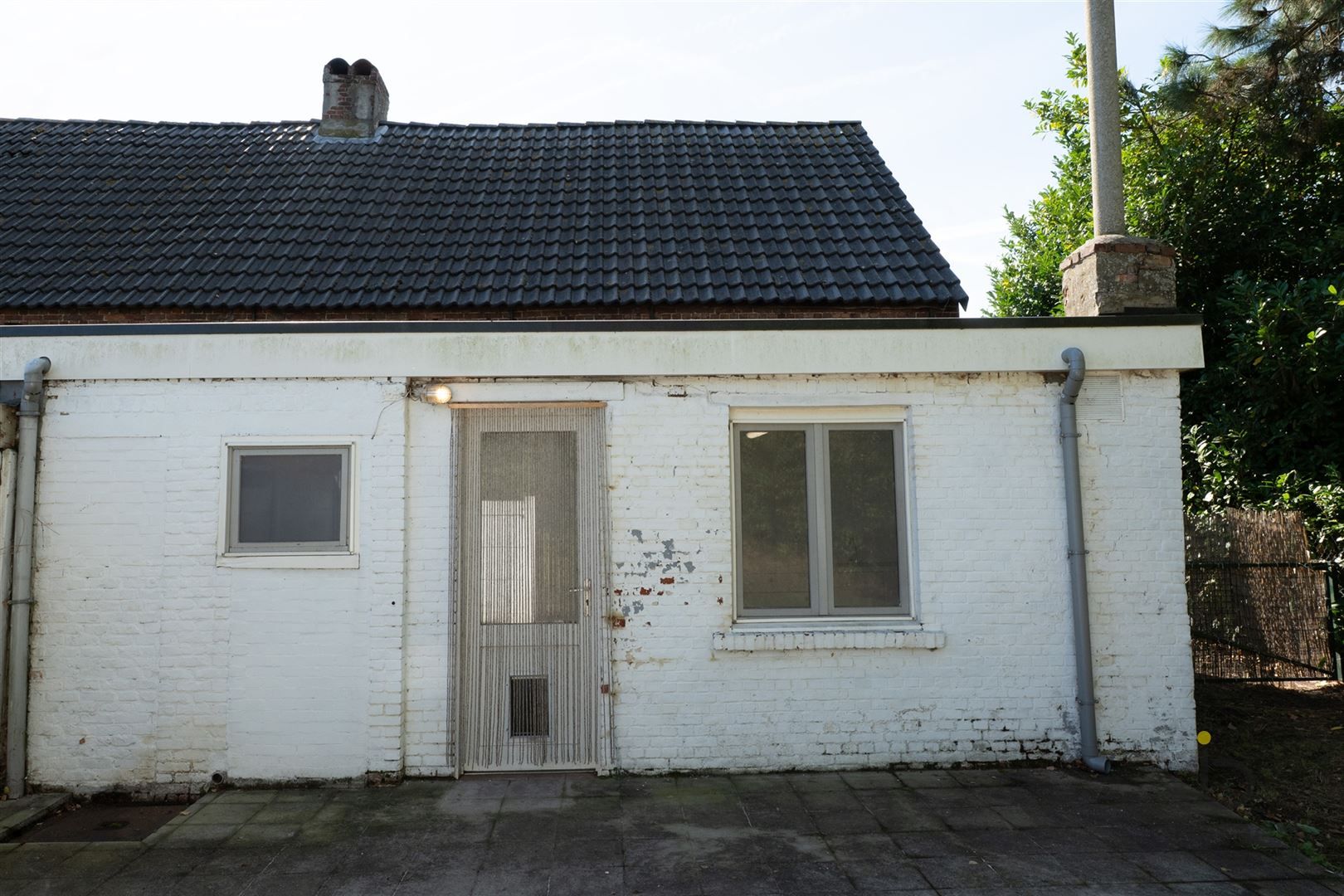 CHARME, RUST ÉN GROEN: TE RENOVEREN GEZINSWONING BESTAANDE UIT 2 DORPSHUISJES MET TUIN AAN DE VAART foto 25