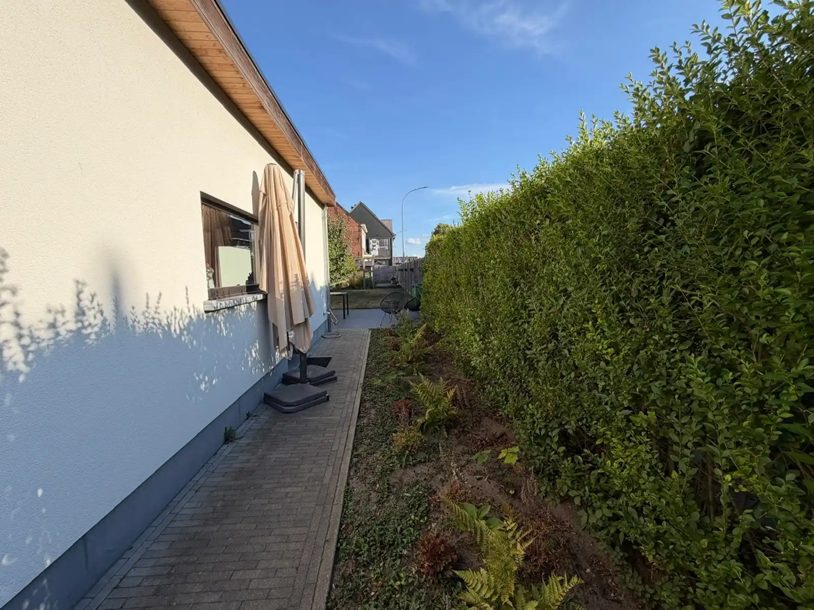 Herenwoning met 3 slpk, parking, 2x terras en leuke tuin foto 11