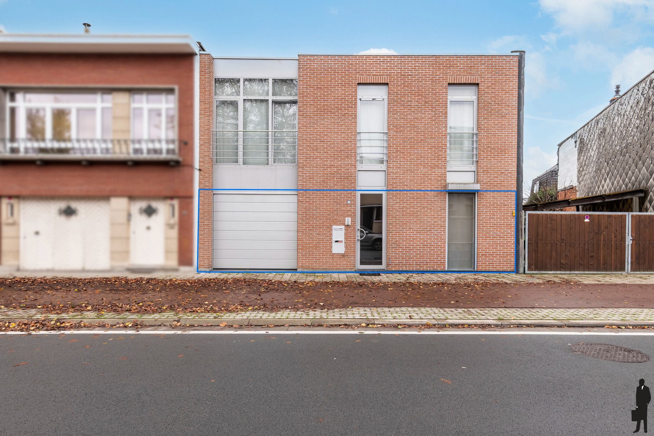 Welgelegen ruim GLVL app met 2 slpks, 2 badks, garage & tuin foto 3