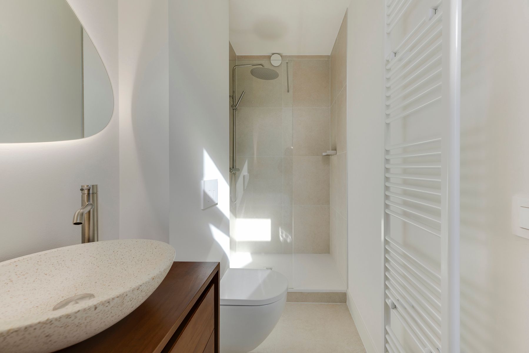 Penthouse met zonneterras en 2 ruime slaapkamers foto 8