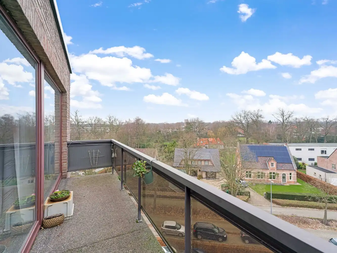 Keurige serviceflat op 5e verd. met terras foto 7