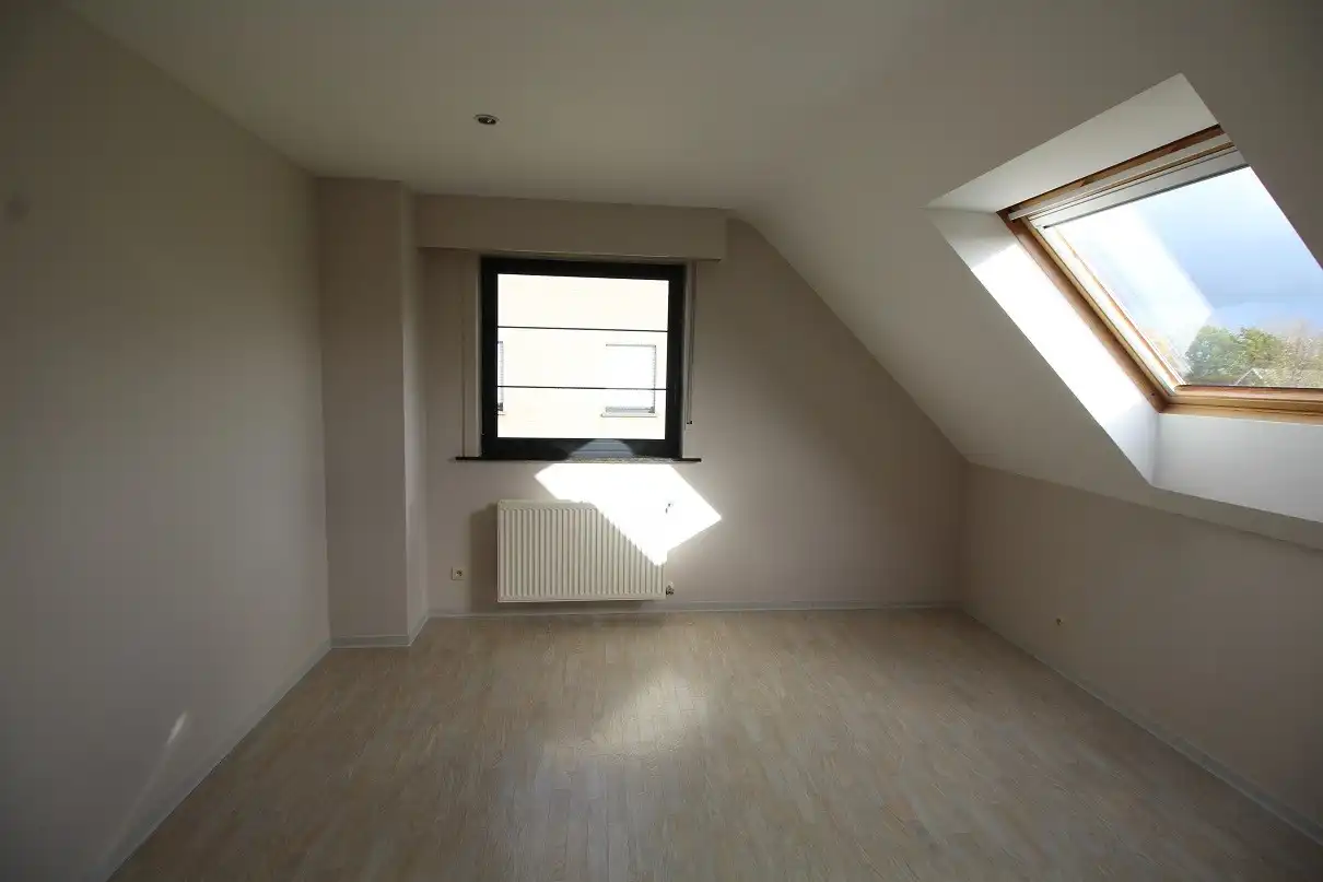 Zeer ruime villa met 3 slaapkamers te huur! foto 12