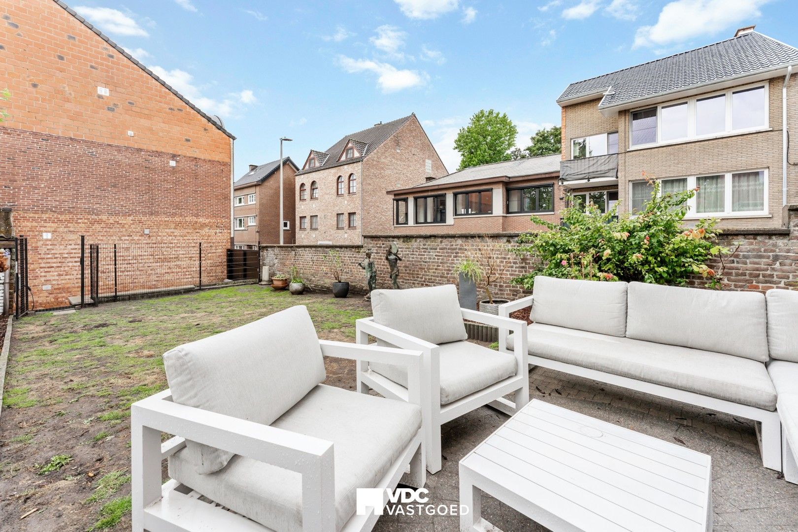 Statig herenhuis met grandeur en luxueuze afwerking in het hart van Tongeren foto 32