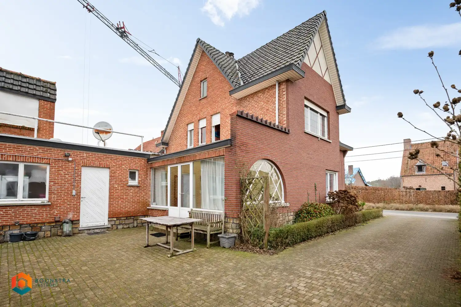 Hoofdfoto van de publicatie: Ruime woning met 3 slpkrs