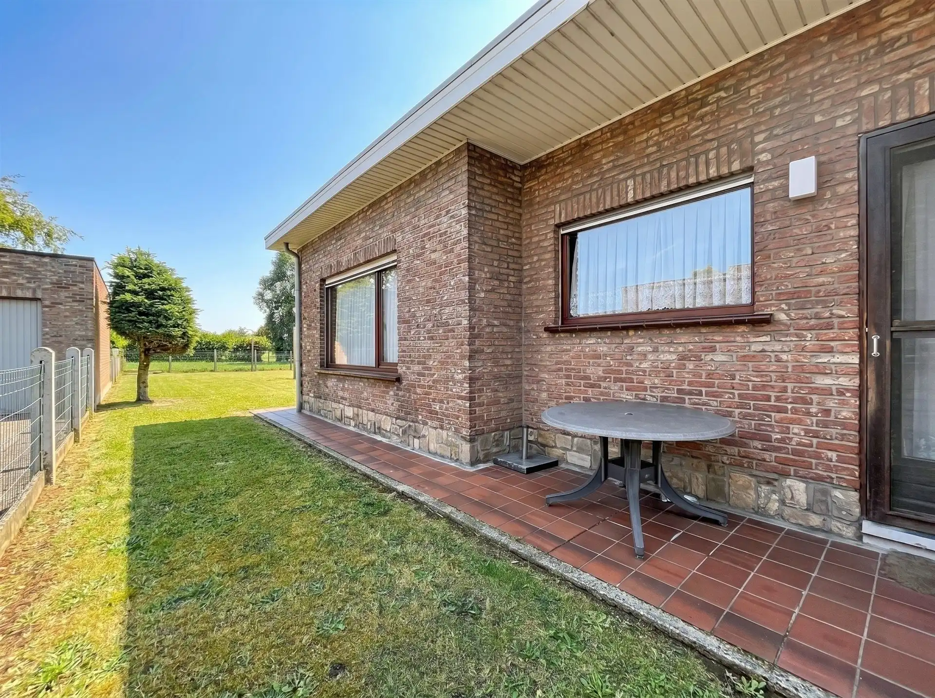 Prachtige bungalow met 3 slaapkamers en fantastisch uitzicht over velden! foto 16