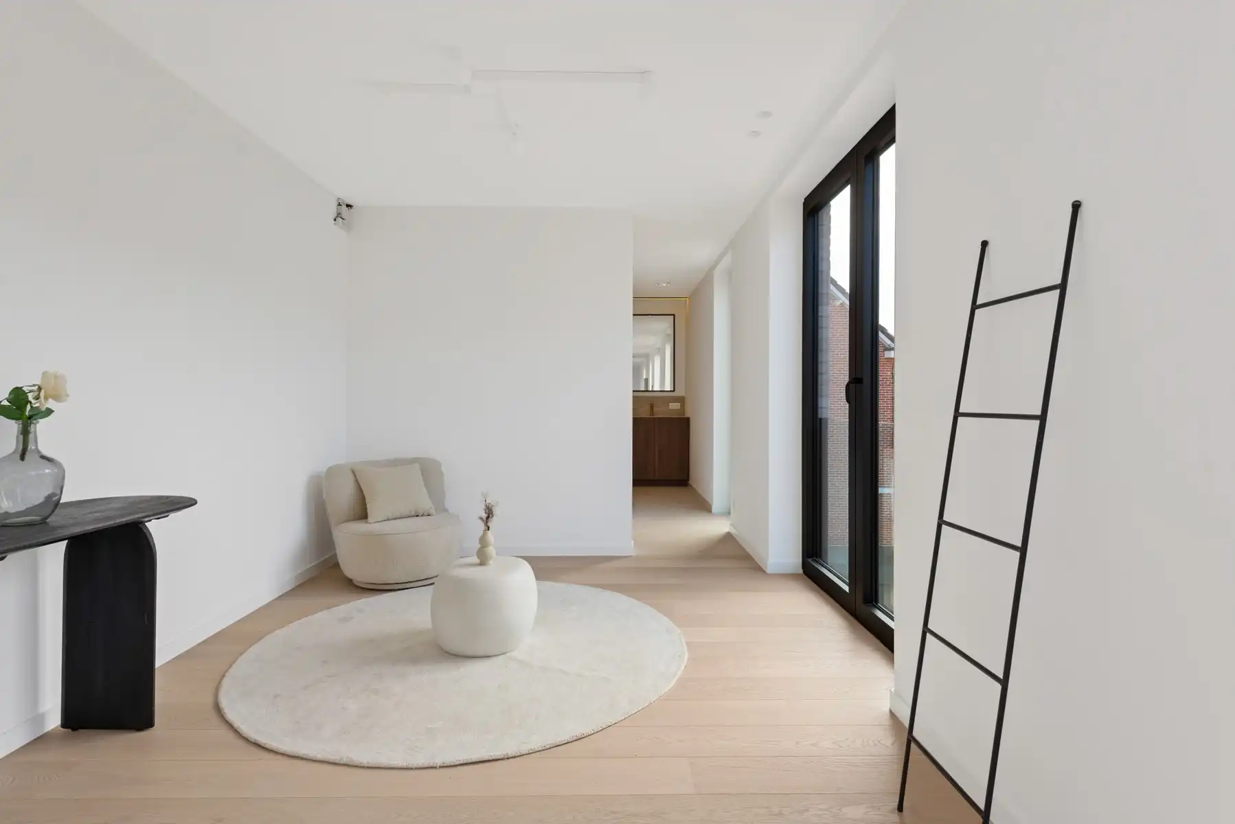 Prachtig afgewerkt nieuwbouwappartement inclusief 2 carports en 2 ruime bergingen foto 11