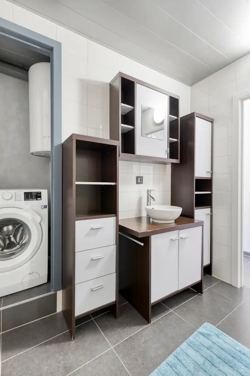 Instapklaar appartement met terras en garage in het centrum van Ninove! foto 15