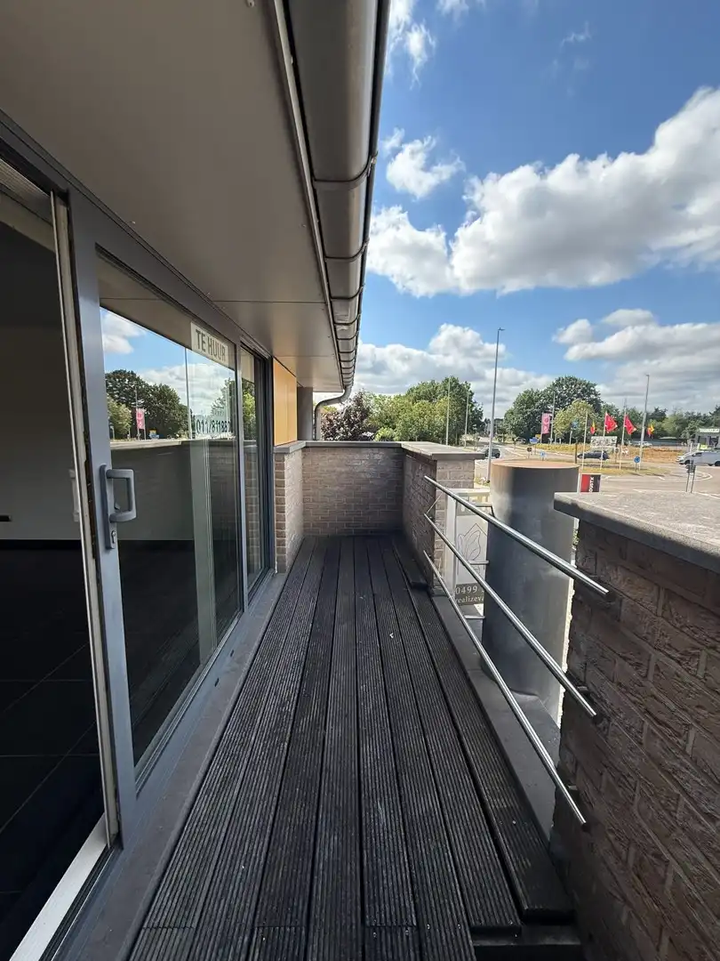 Ruim appartement met 2 slaapkamers en 2 terrassen op een vlot bereikbare locatie in Achel. foto 8