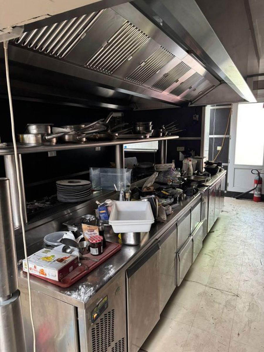 Instapklaar horecapand met terras te huur foto 6