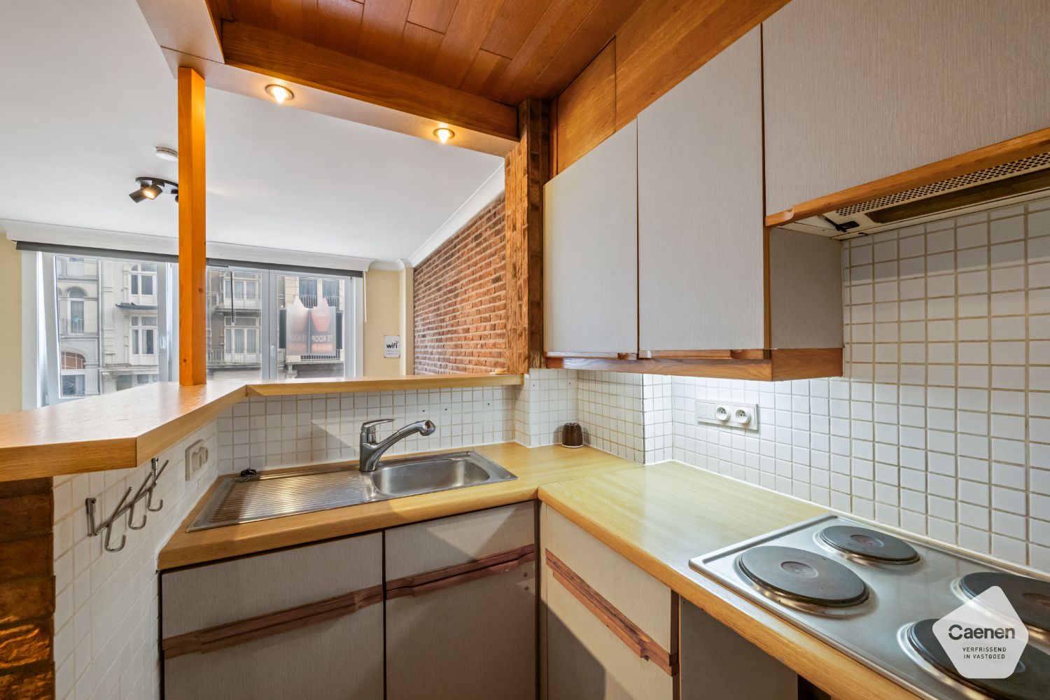 Te renoveren twee slaapkamer appartement vlakbij het strand foto 5