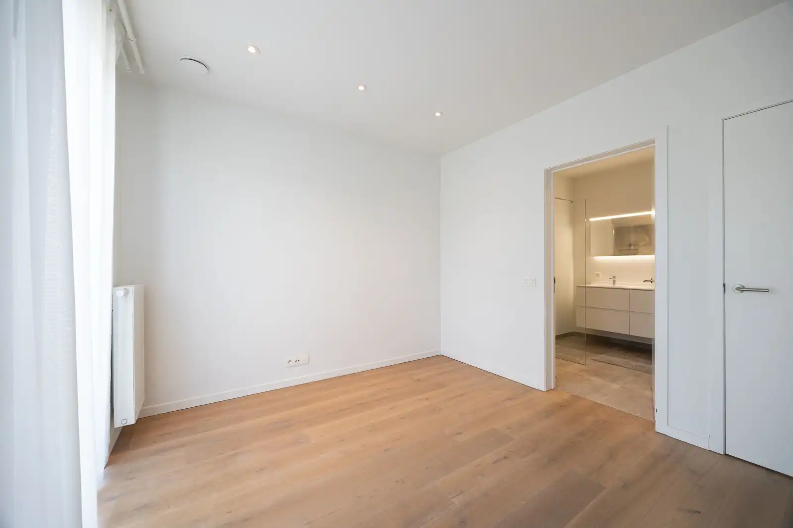 Appartement met zuidwestgericht terras, kelder en garage! foto 12