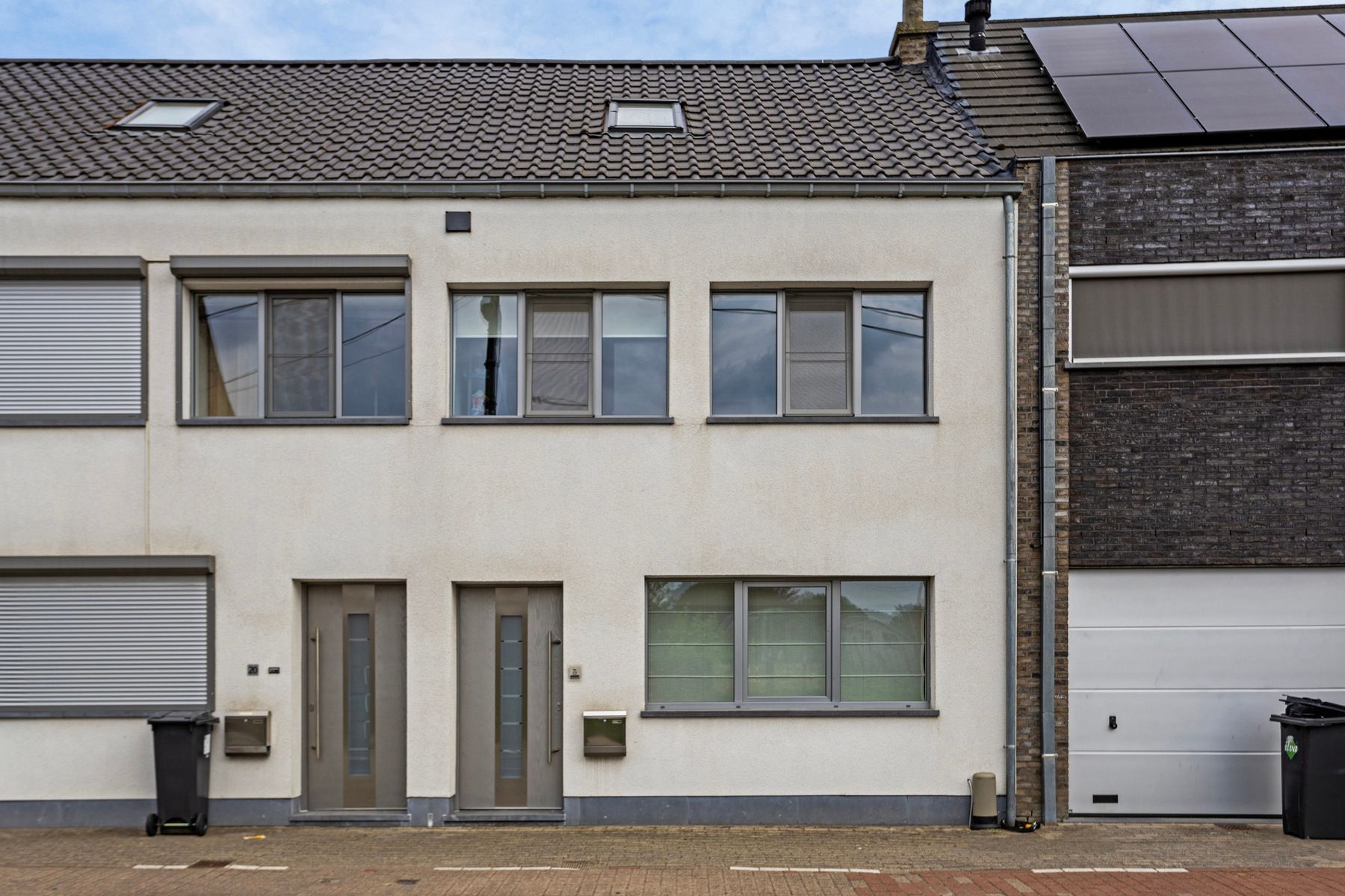 Gerenoveerde, energiezuinige woning met autostaanplaats foto {{pictureIndex}}