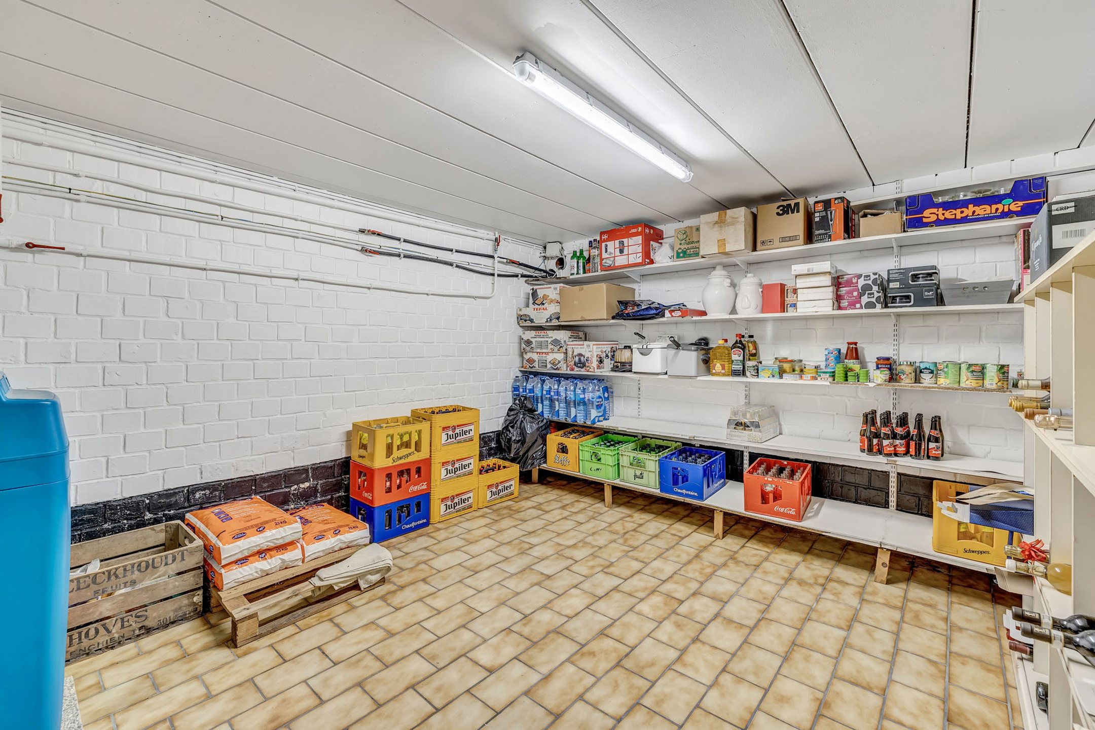 Instapklare ruime woning met loods(verkoop onder aandelen) foto 20