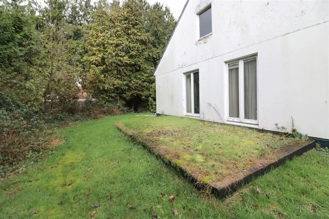 karaktervol, geliefde ligging, 6 slpk, te renoveren foto 36