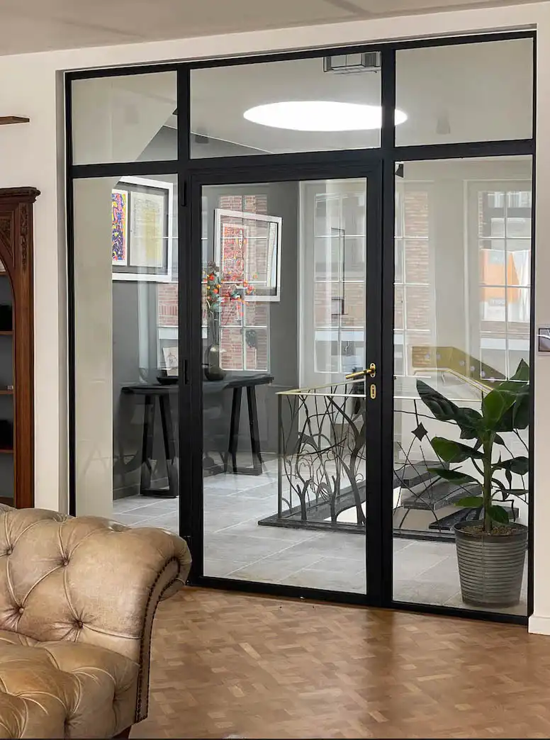 exclusief gerenoveerde herenwoning met garage, zonnige stadstuin en terrassen in het historische hart van Brugge foto 12