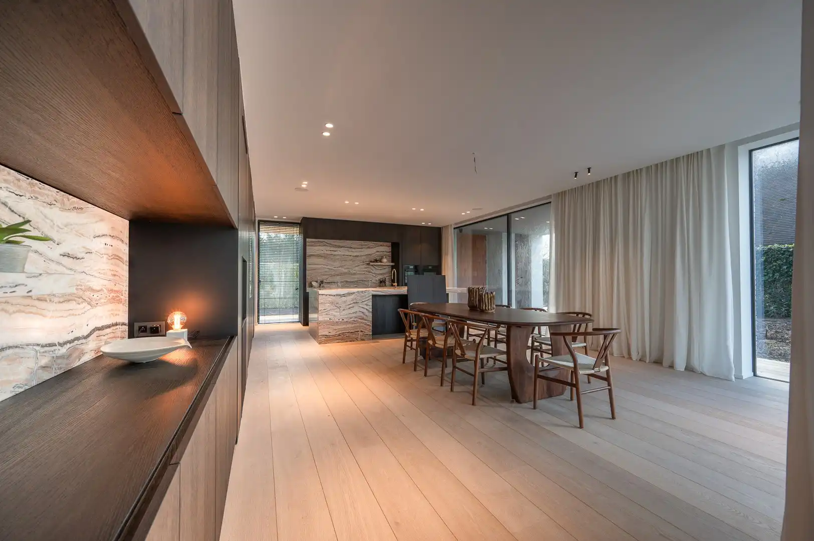 Uitzonderlijke luxueuze nieuwbouwvilla met zwembad in een residentiële buurt te Knokke foto 7