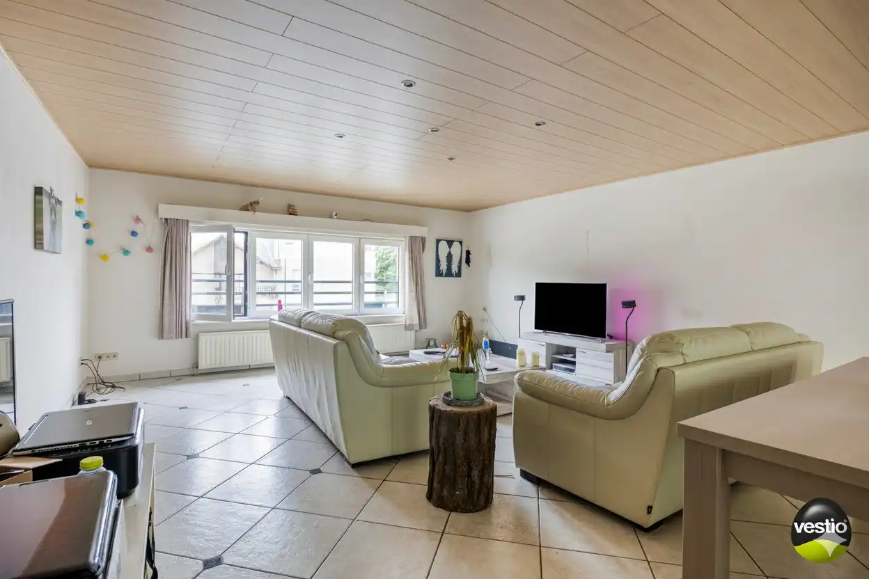 HANDELSPAND MET WOONST TE HOESELT NABIJ CENTRUM EN E313. foto 18