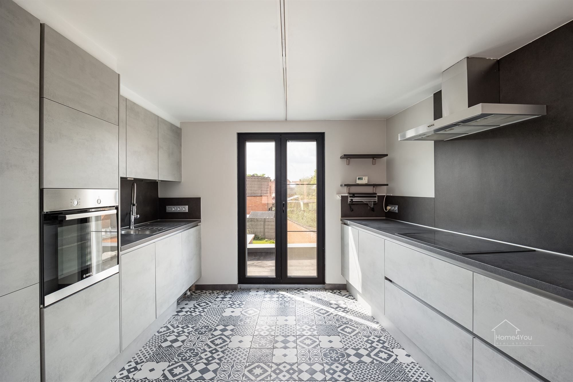 Handelshuis met duplex en 2 aparte tuinen foto 14