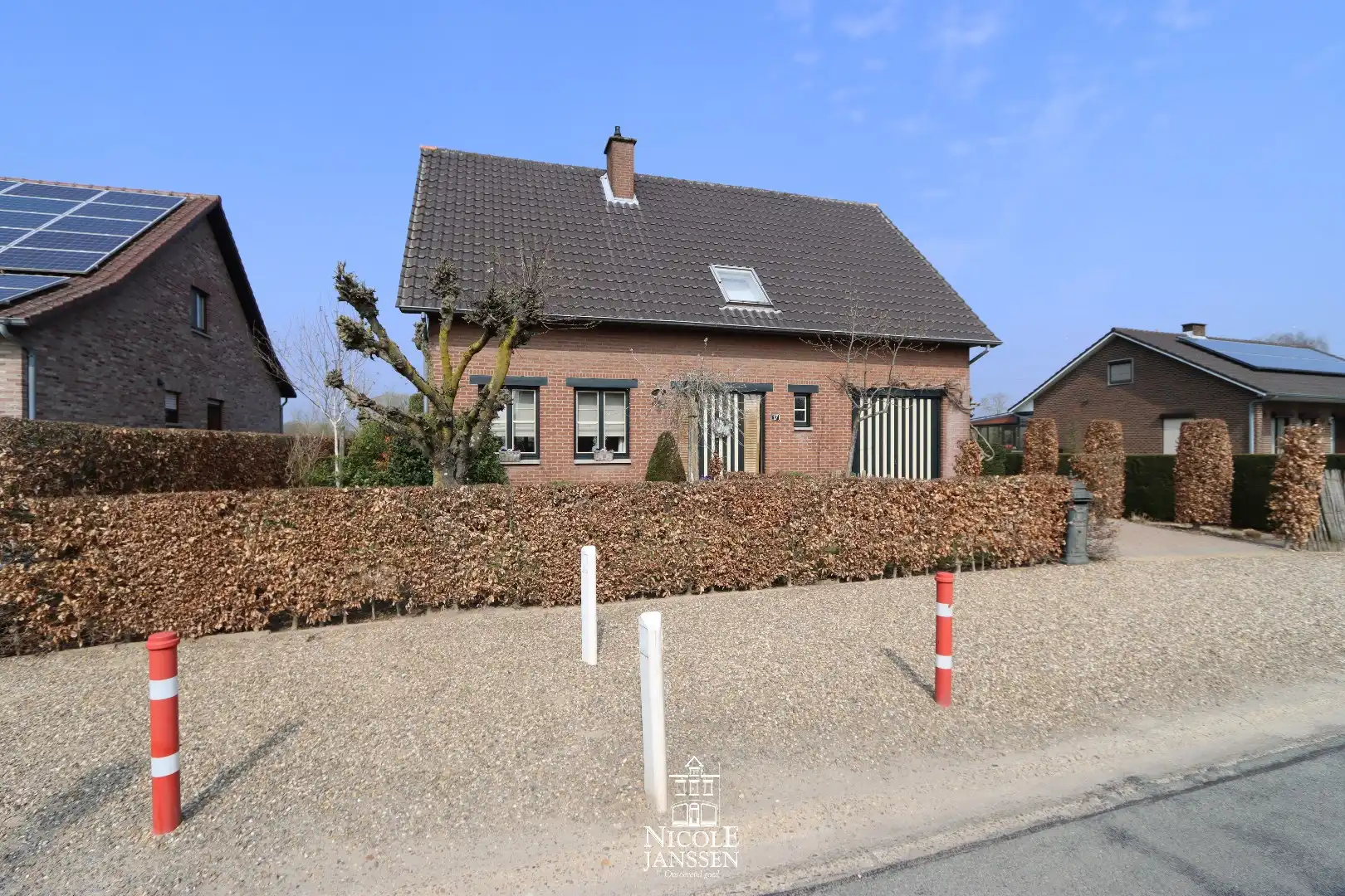 Mooi, verzorgd vrijstaand huis met drie slaapkamers  foto 2