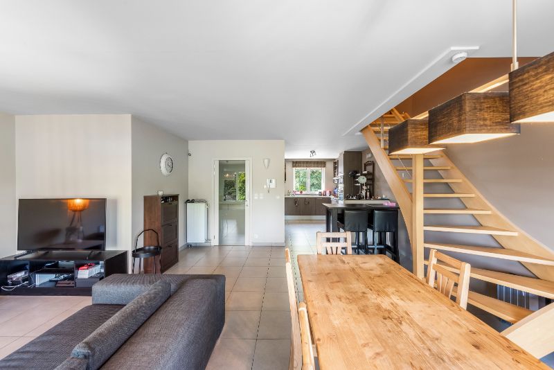 Ruim 3 slaapkamer duplex-appartement van 130m² met terras op zuid-oosten, ondergrondse staanplaats en kelder foto 3