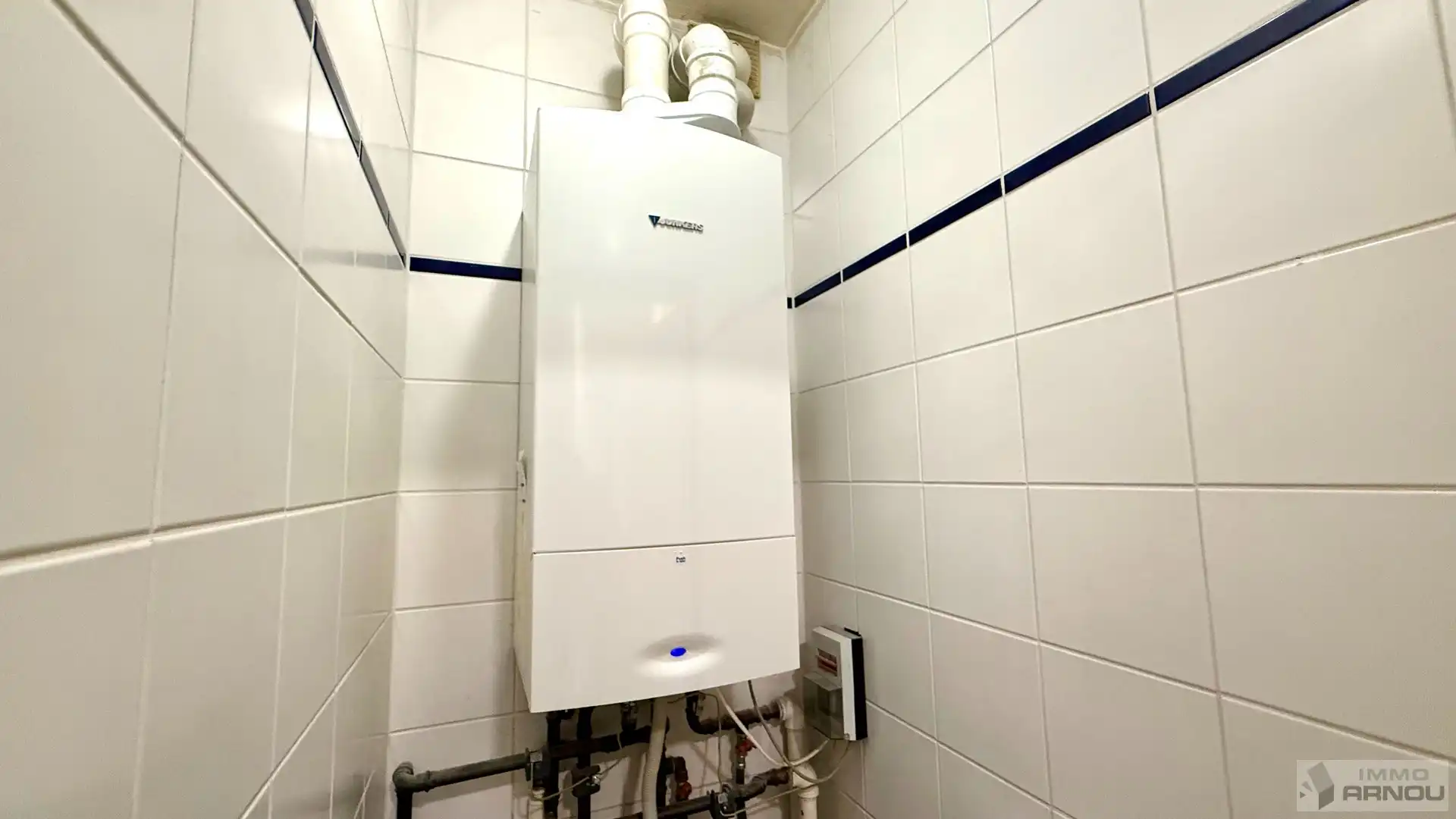 Verzorgd 2-slaapkamerappartement met autostandplaats op toplocatie in Deinze foto 17