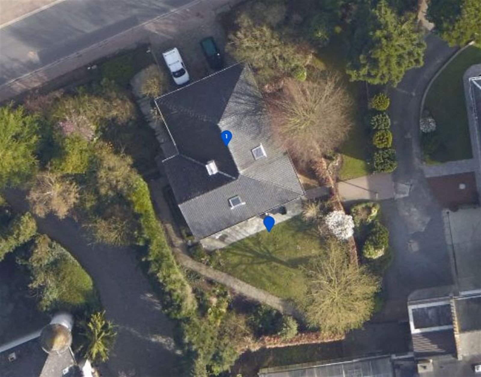 Hoofdfoto van de publicatie: Villa op te frissen in hartje Pajottegem