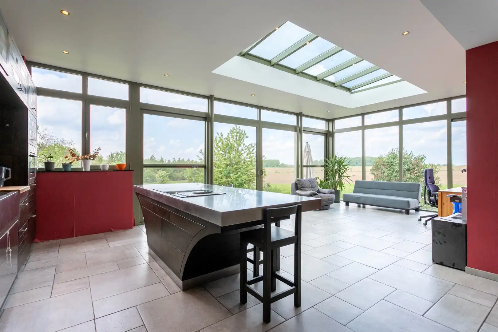Instapklare gezinswoning met 4 slpk te Lembeek foto 2