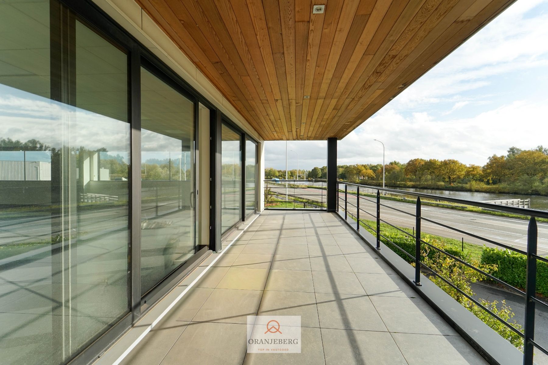 4 ruime en moderne kantoorruimtes te HUUR in EVERGEM foto 18