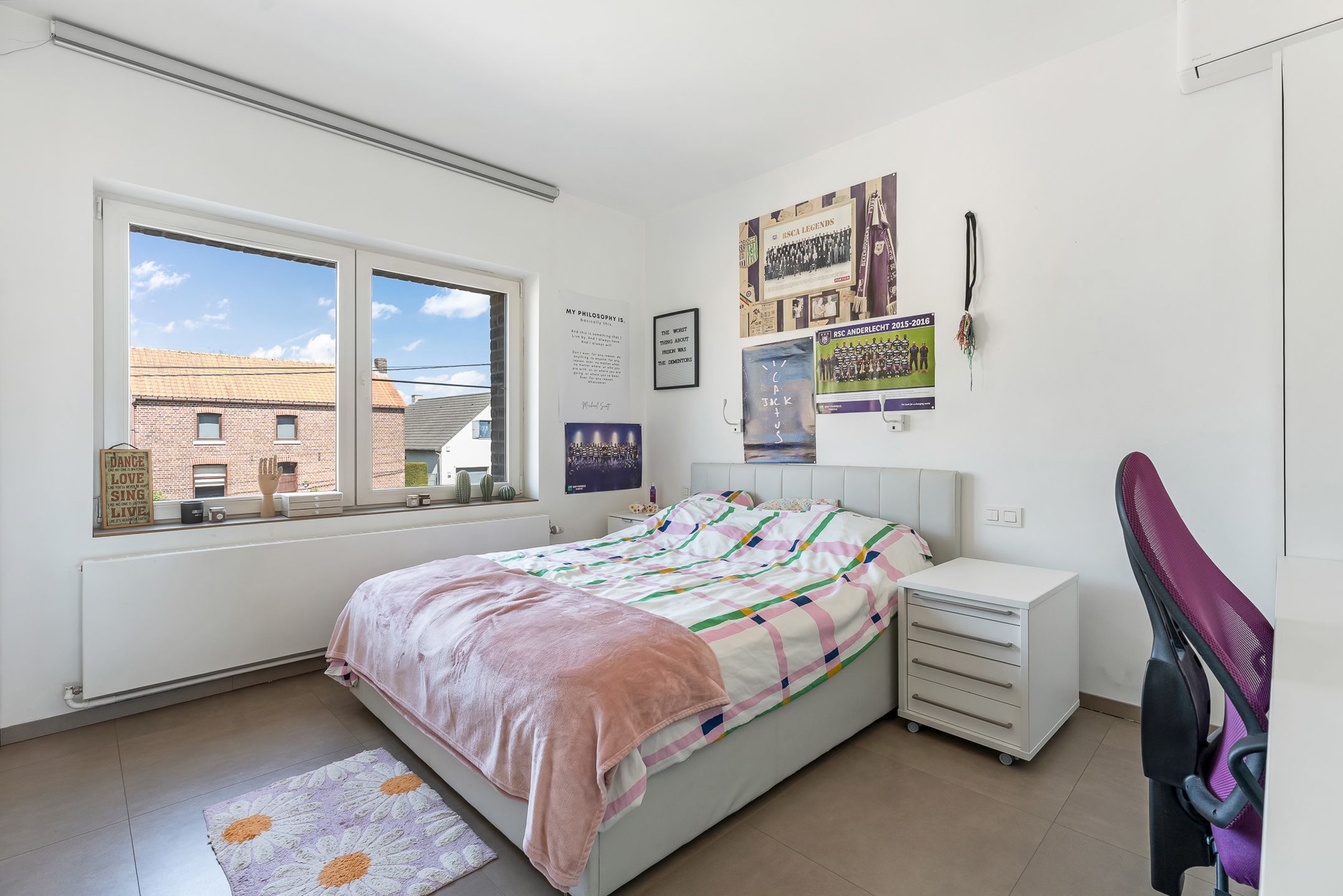 Exclusieve woning met zwembad en elegante tuin foto 18