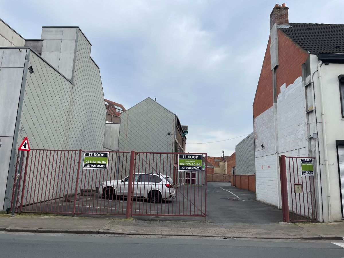 PROJECTGROND foto {{pictureIndex}}