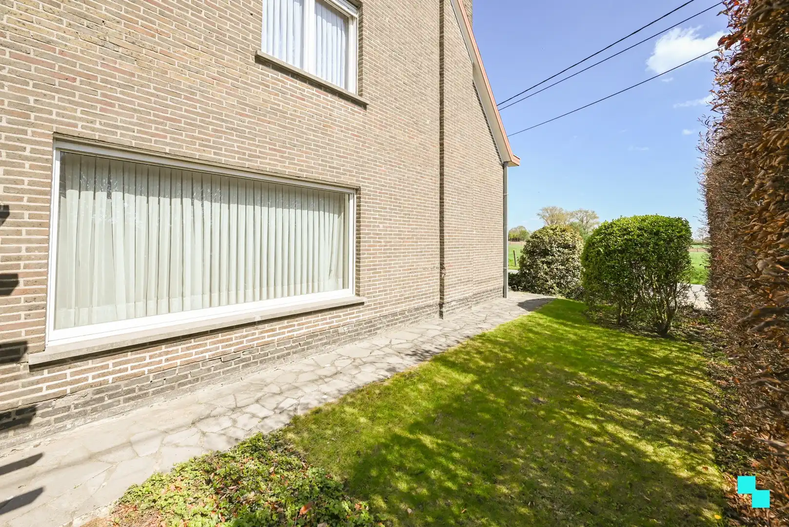Zeer ruime te renoveren woning met vijf slaapkamers te Bosmolens foto 18