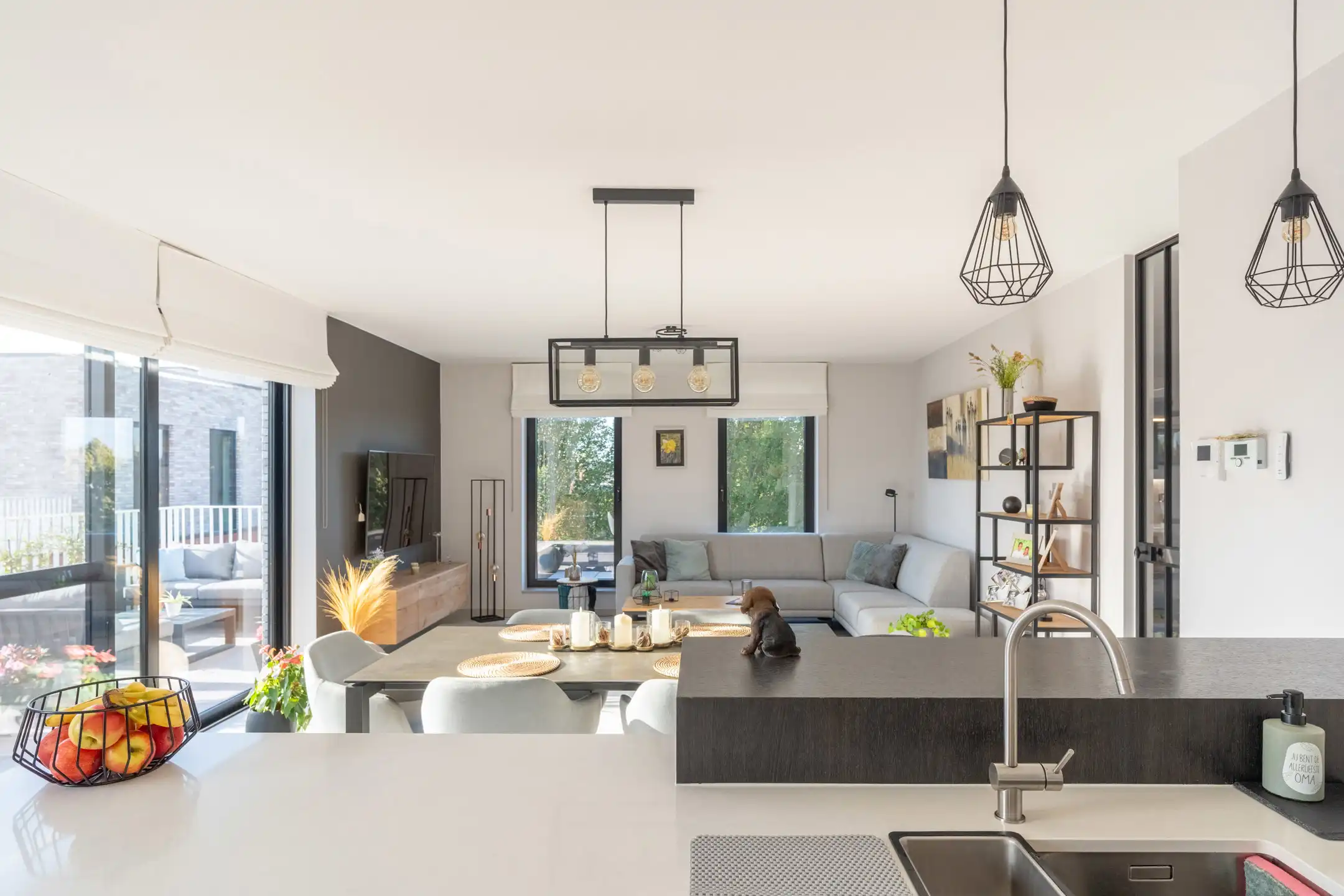 Energiezuinig penthouse met 2 slpks, terras en staanplaats. foto 17