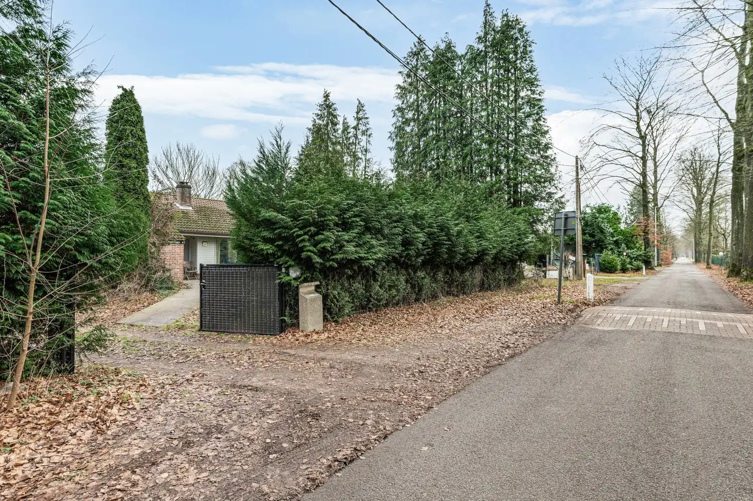 Te renoveren open bebouwing met 3 slaapkamers & grote tuin te Schoten! foto 14