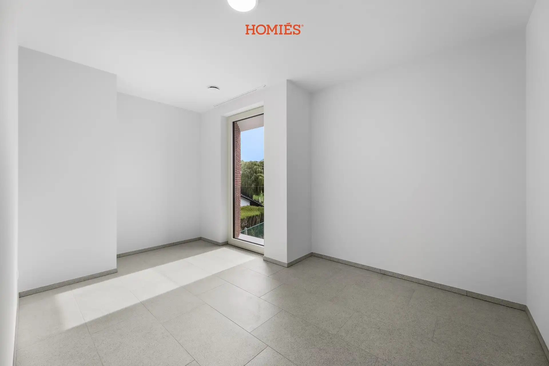 prachtige nieuwbouw met 3 slaapkamers en tuin met bos foto 10