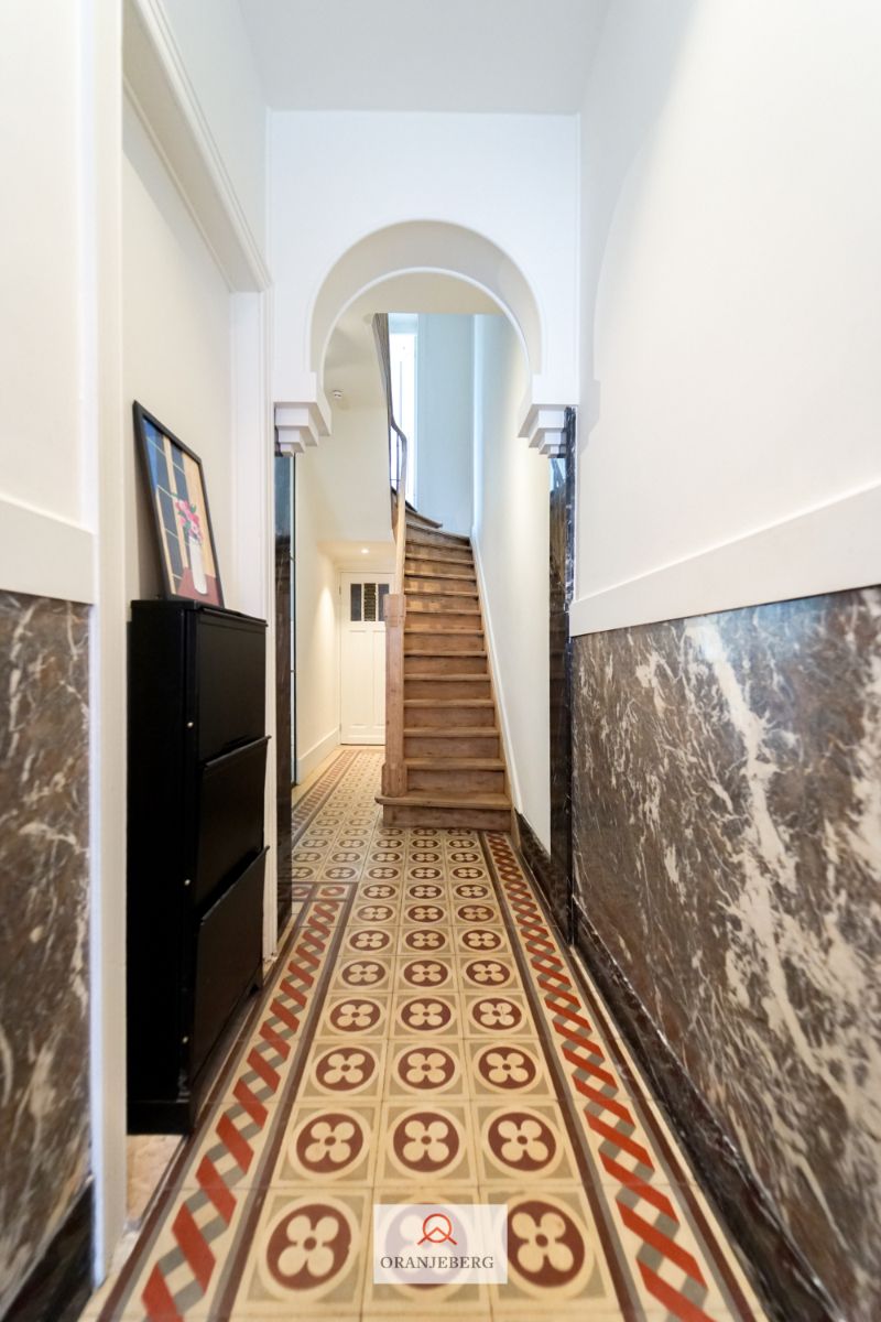 Gerenoveerde herenwoning met 4 slpk's vlakbij Muinkpark foto 4