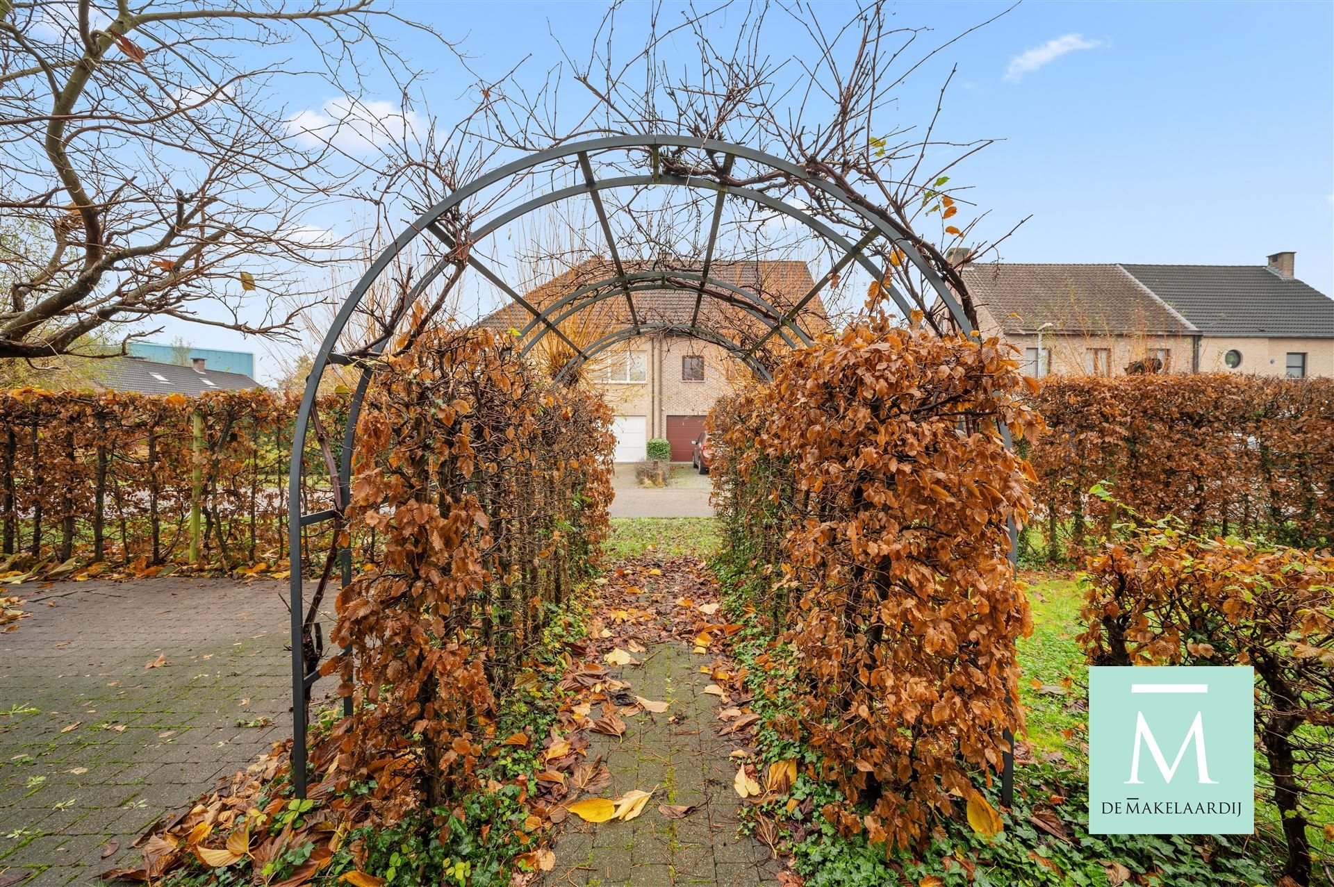 Ruime gezinswoning met zonnige tuin te huur in het rustige Sint-Katelijne-Waver! foto 15