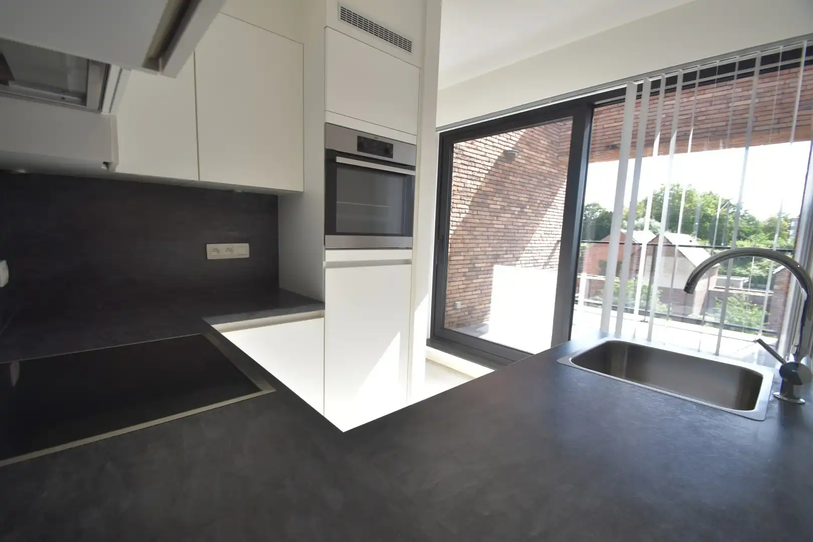 Nieuwbouw appartement met één slaapkamer foto 6