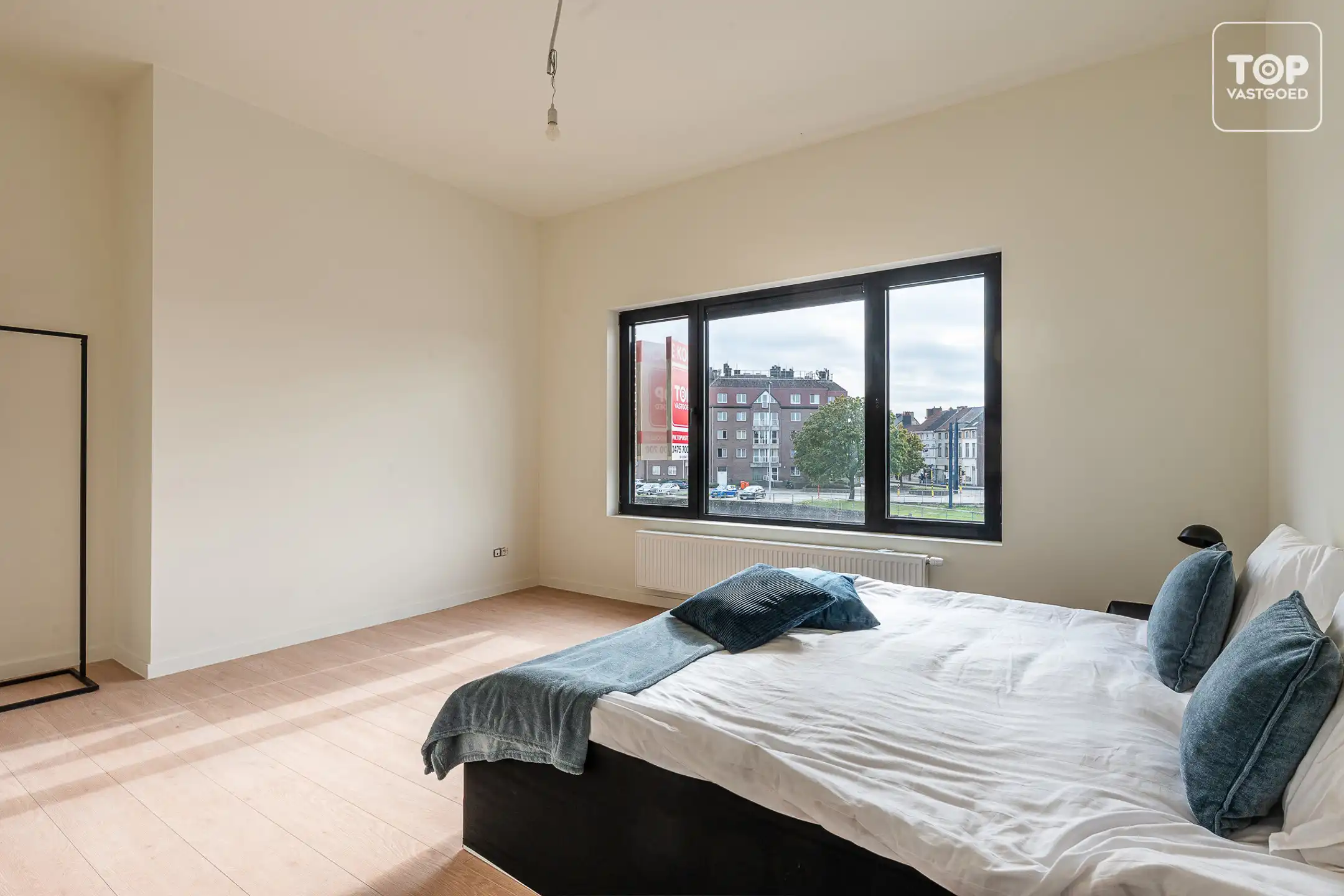 Totaal gerenoveerde woning met 3 slaapkamers en tuin (EPC A) foto 14