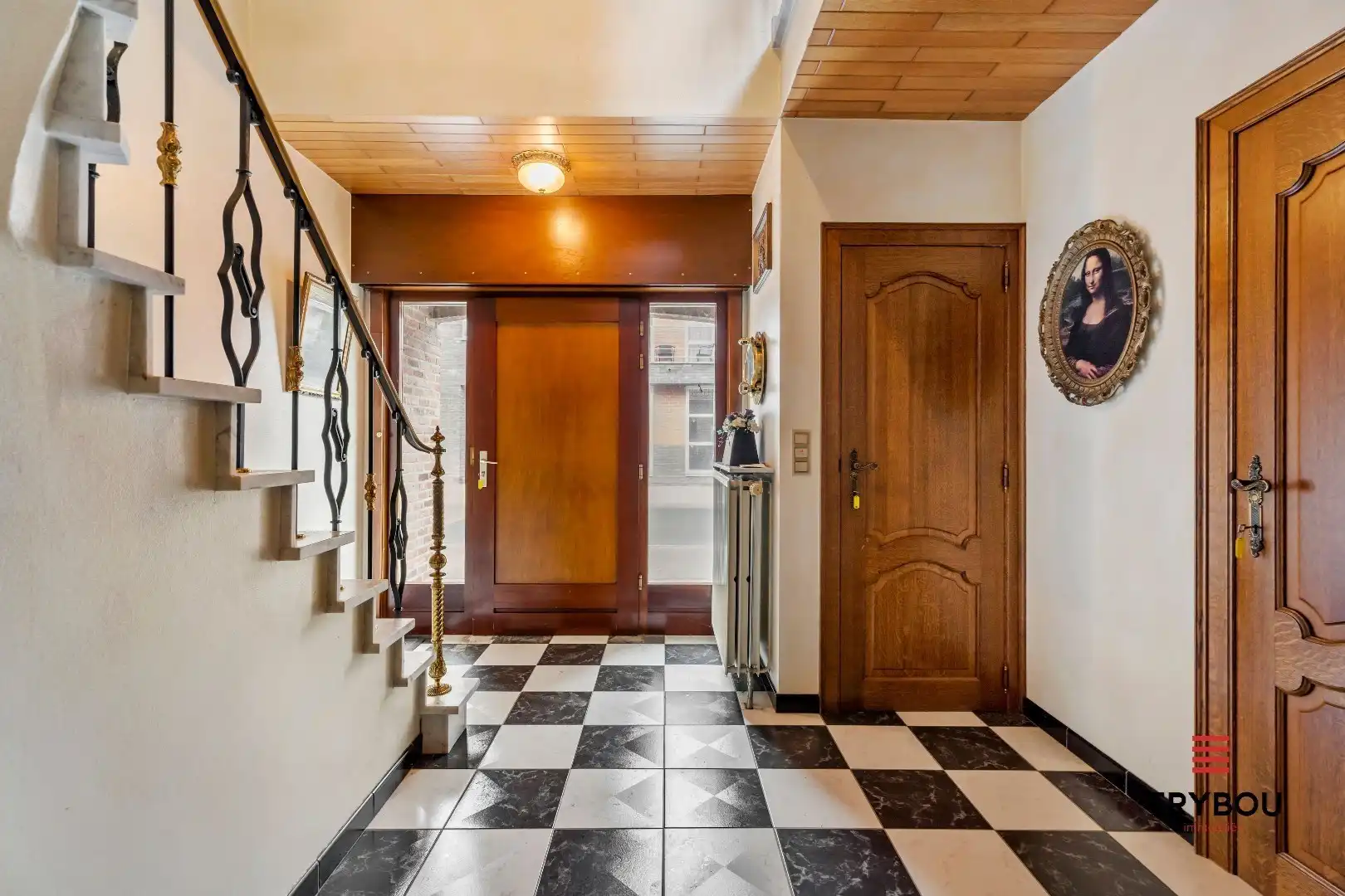 Ruime woning op ruim perceel grond in Centrum Houthulst foto 3