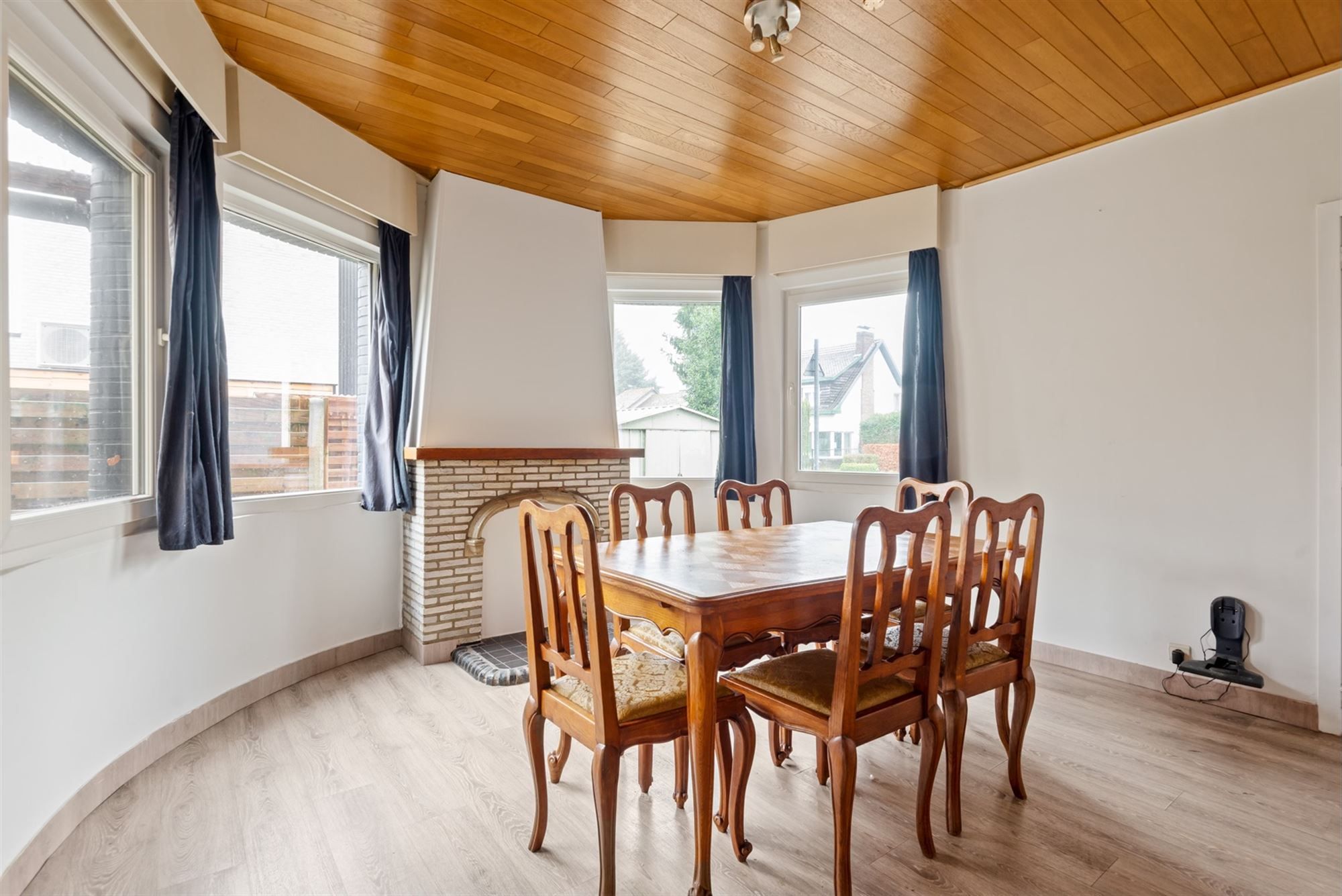 Gerenoveerd gelijkvloers 1 slaapkamer appartement met tuin  foto 3