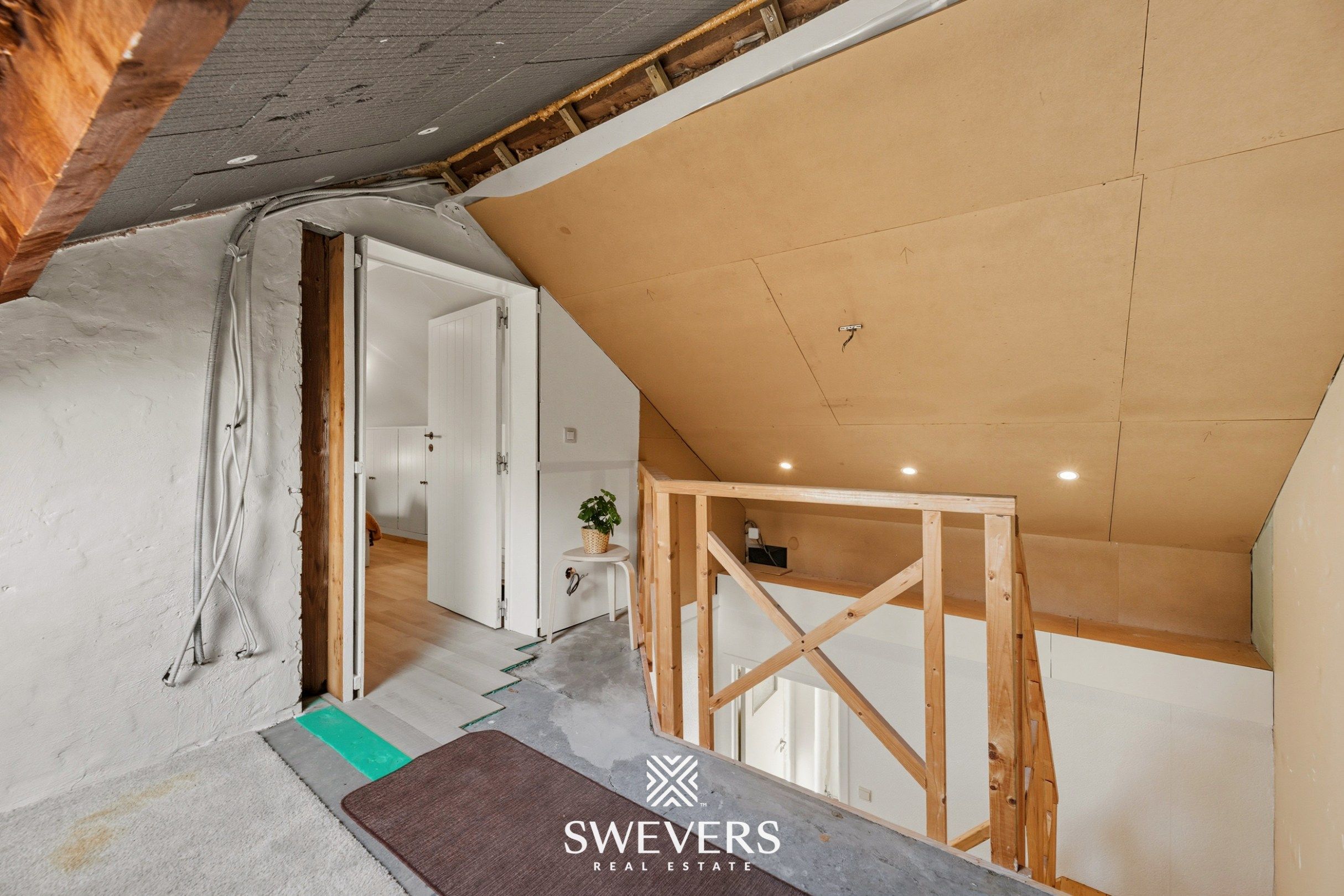 Ruime gezinswoning (218m²) met 3 slaapkamers op 10a 77ca  foto 18