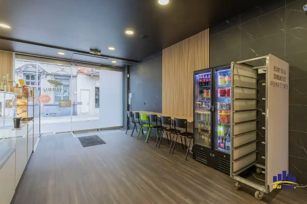 Ter overname: Instapklare broodjeszaak – N’Yammie (centrum Izegem) foto 2