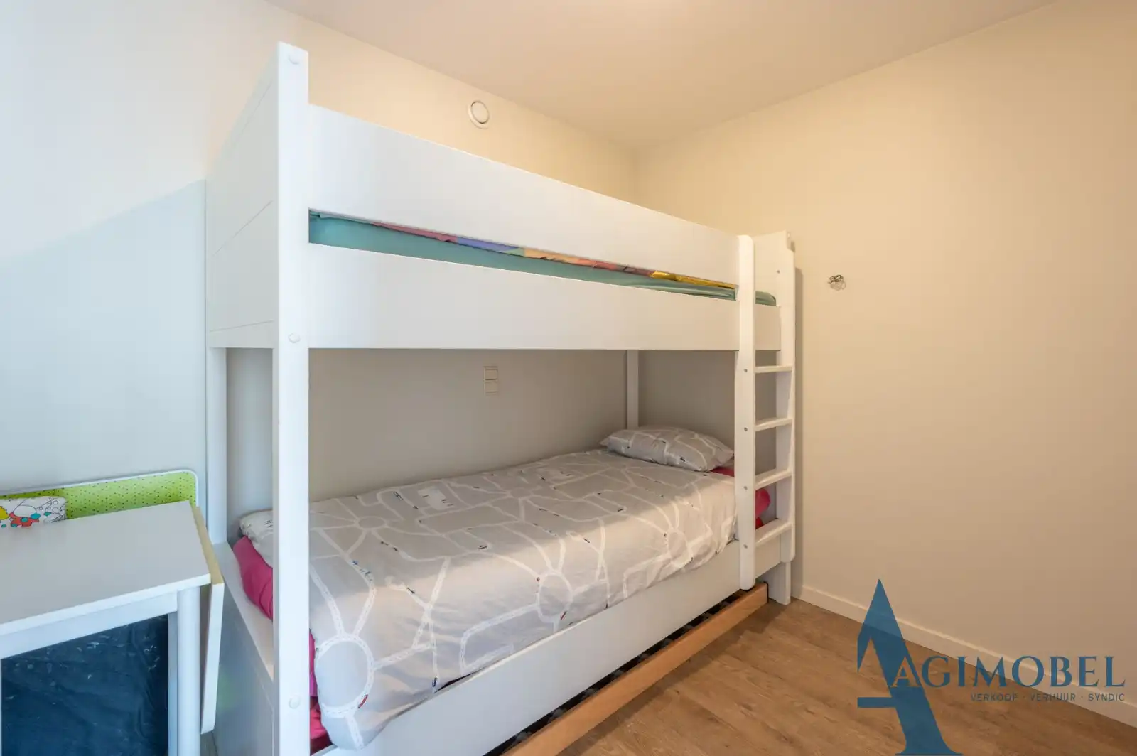 Ruim en energiezuinig 3 slk-appartement op slechts 2 blokjes wandelen van de Zeedijk ! Topligging aan zee! ” foto 9