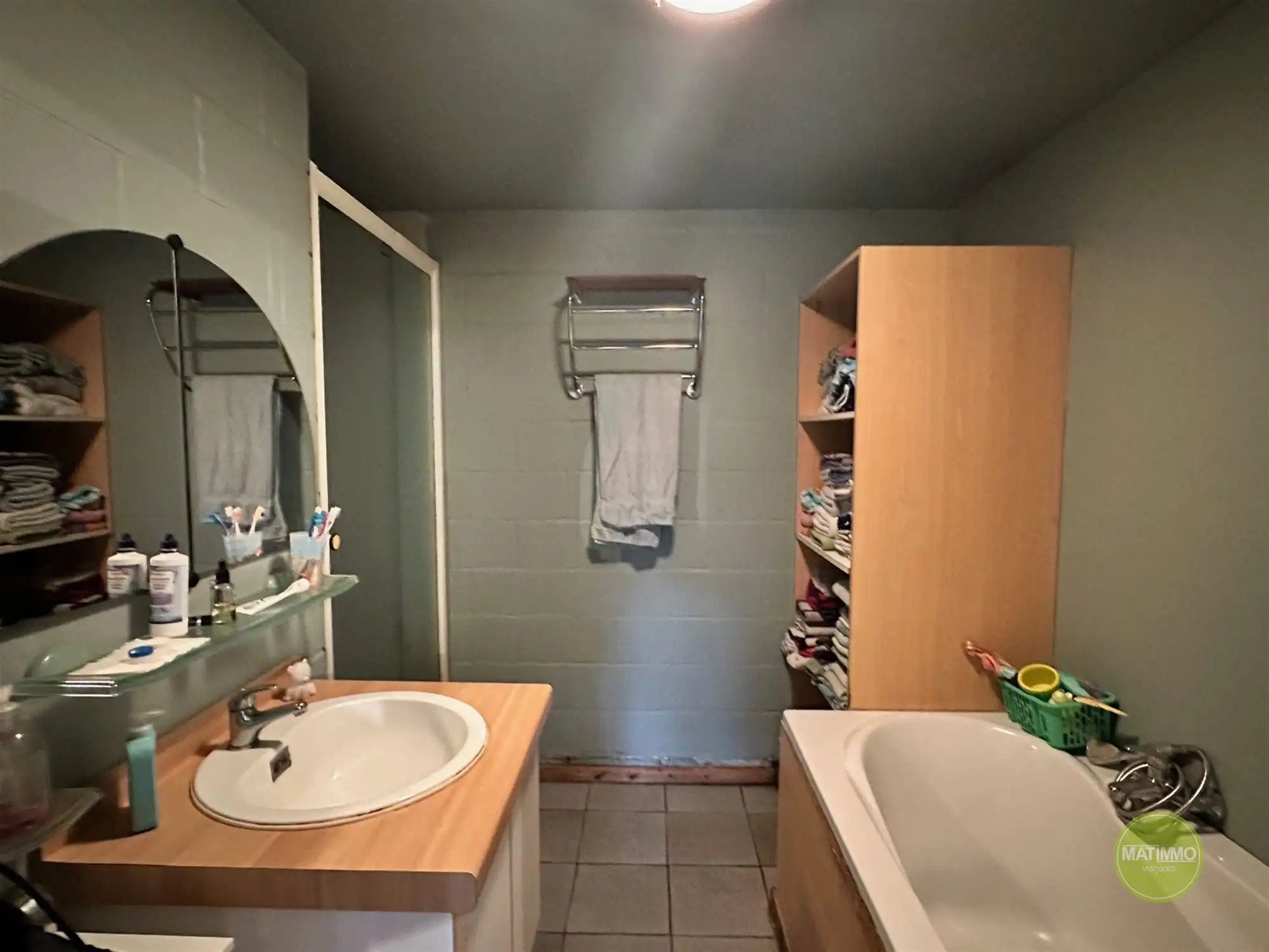 Ruim perceel van 988 m2 mét noodwoning gelegen in Meerhout foto 10