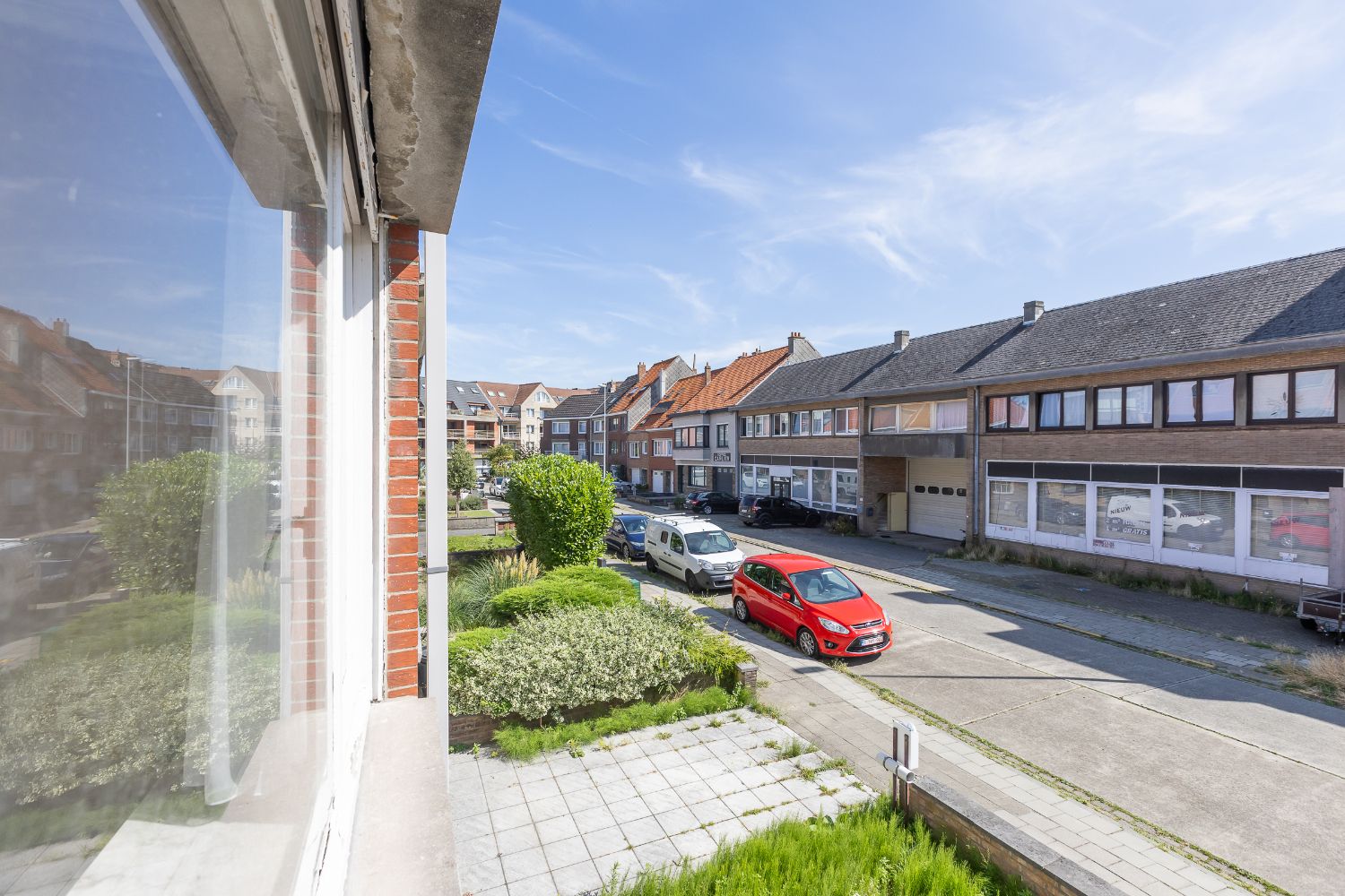 Bel-etage woning op uitstekende locatie! foto 5