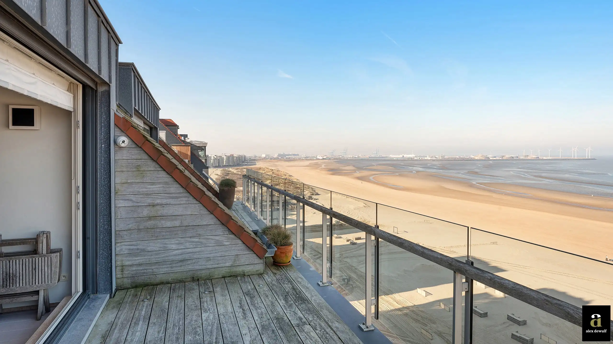 Uitzonderlijk duplex-appartement met 4 slaapkamers op de Zeedijk. foto 7