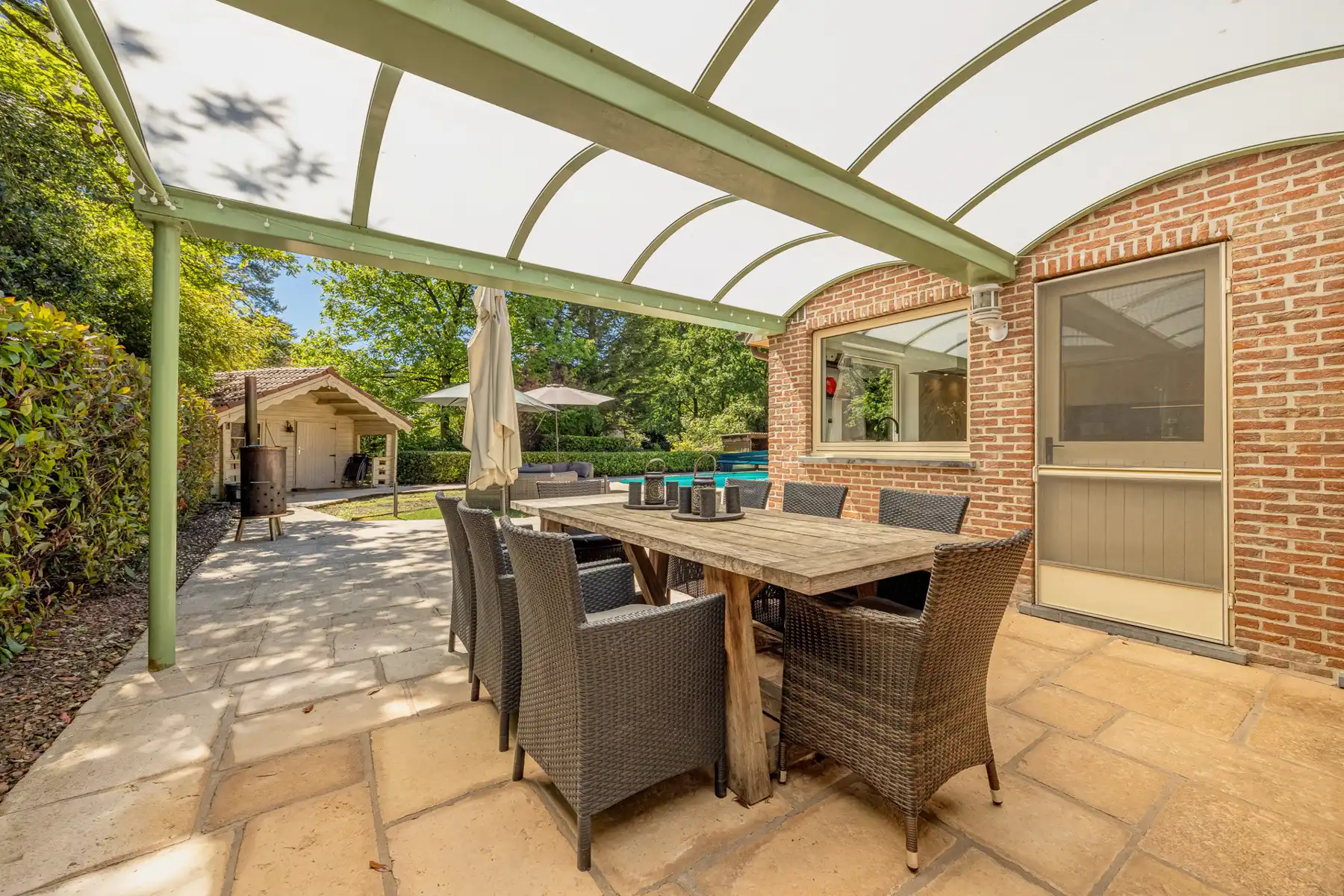 Gerenoveerde villa met 6 slpk, praktijk, zwembad op 1.867m² foto 29