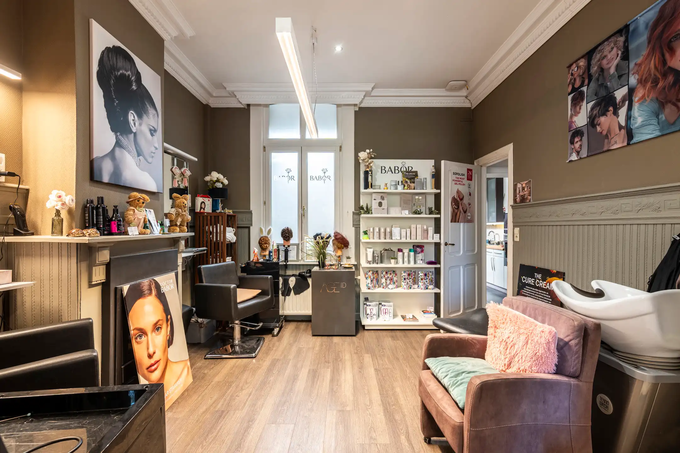 Ruime karakter woning van 220m² op 320m² grond. foto 4