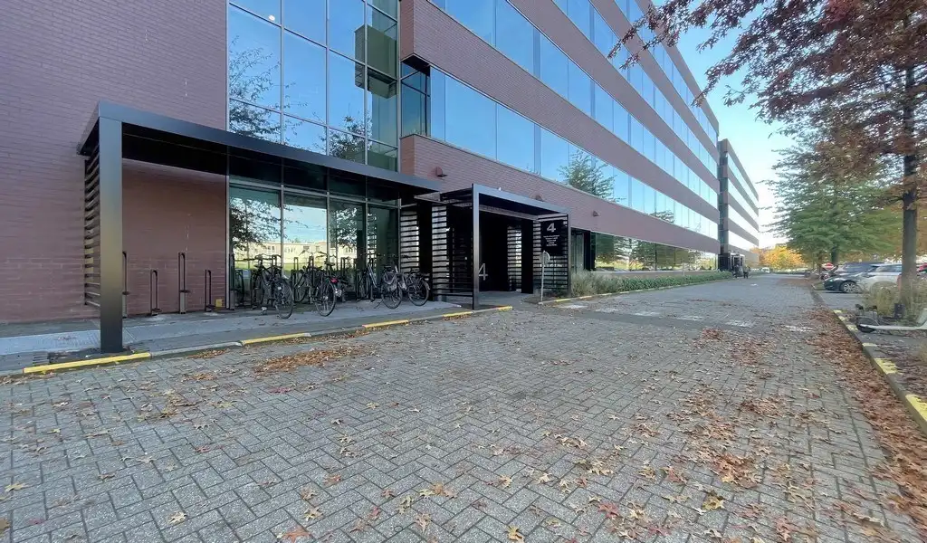 Gelijkvloers kantoor te huur in The Sage in Berchem foto 18