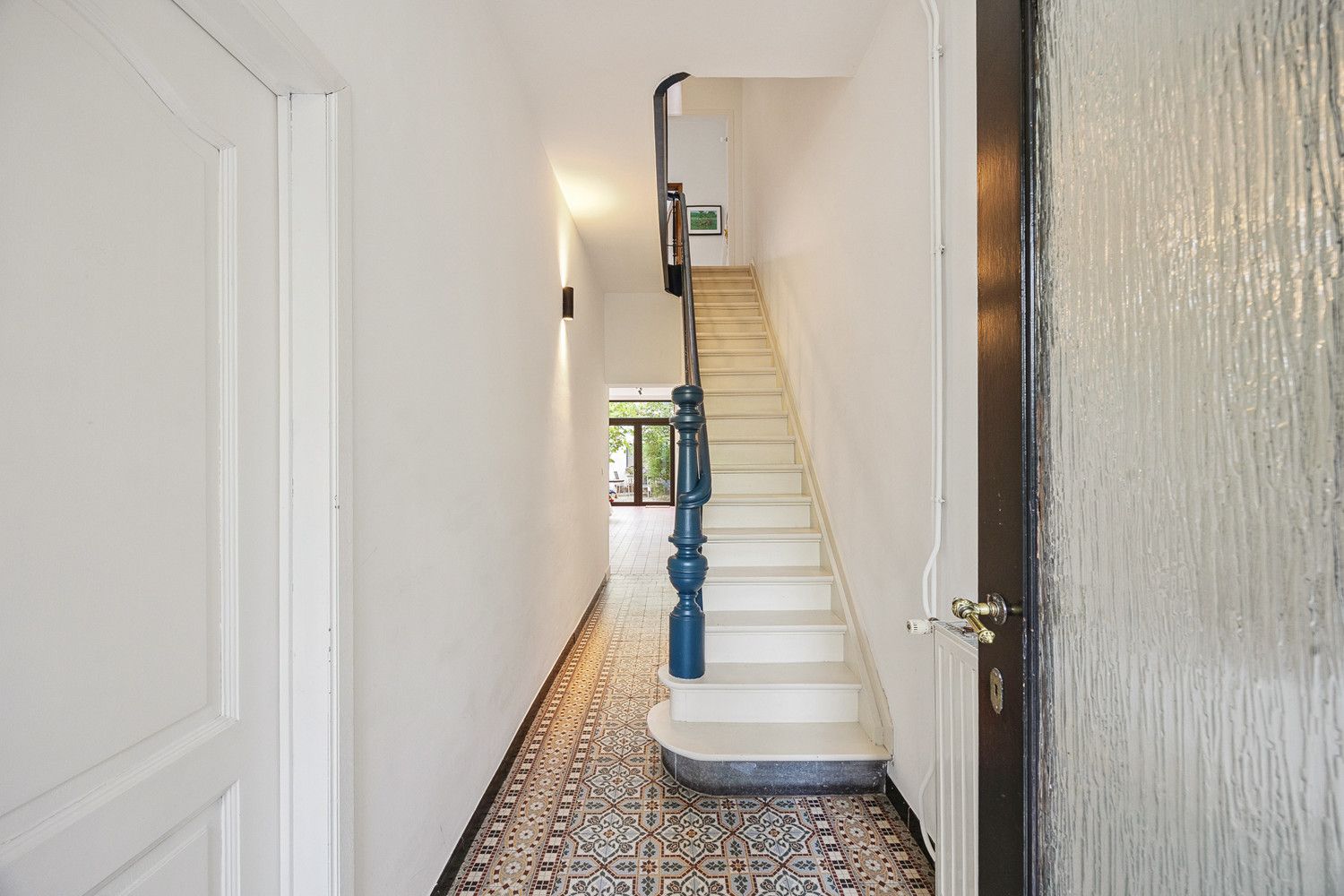 Instapklare en lumineuze herenwoning boordevol charme met aangename stadstuin in de Groenenhoek op de grens Borgerhout/Berchem- tot 5 slaapkamers foto 6